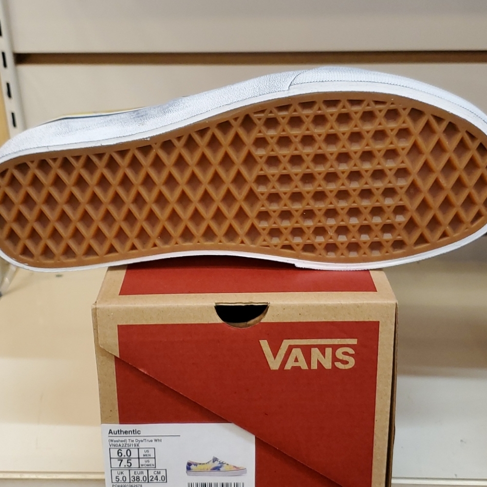 Vans tie dye sneakers - Picture 5 of 6